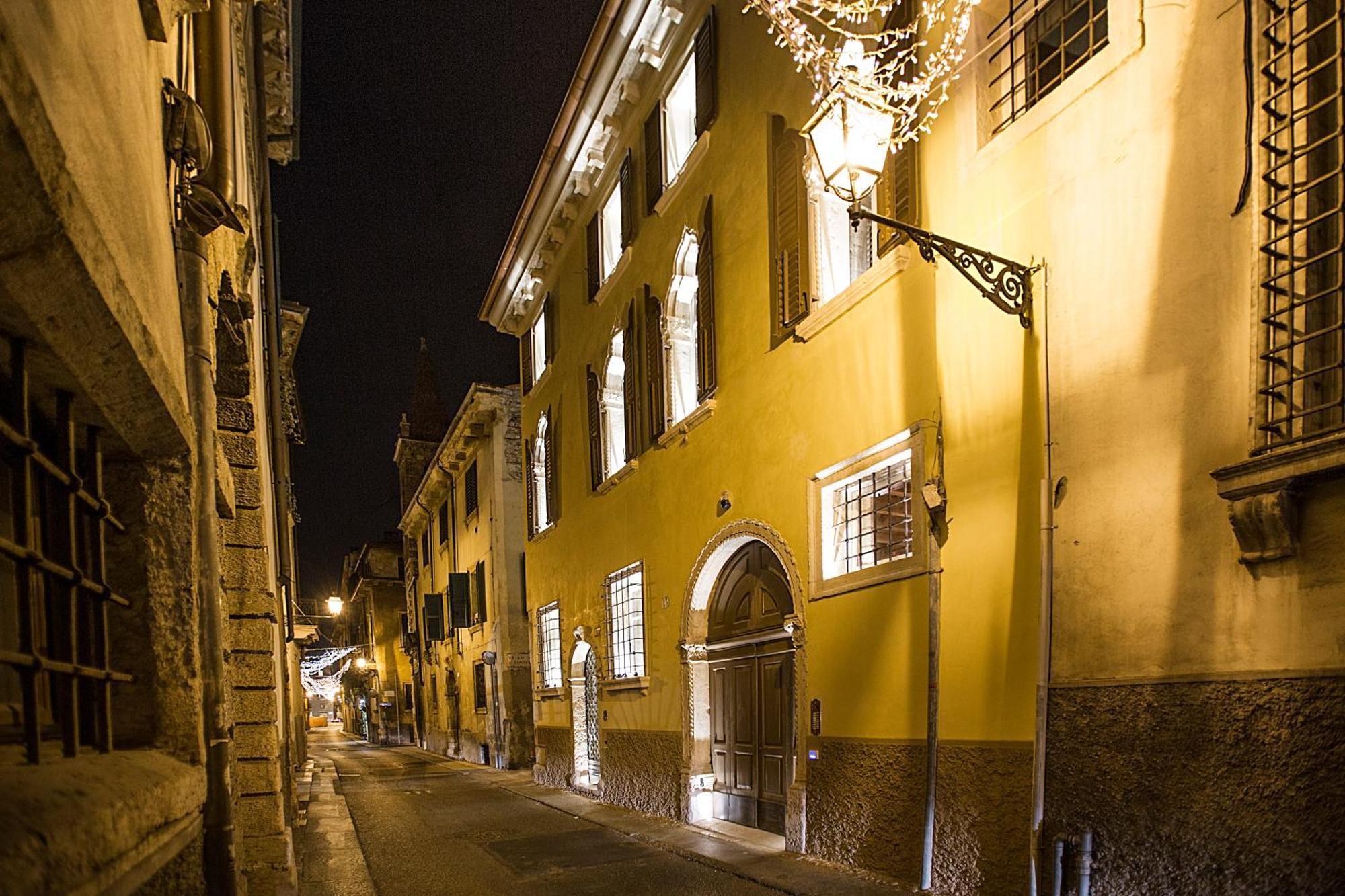 Residenza Palazzo Brenzoni Apartman Verona Kültér fotó